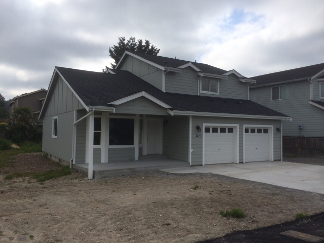 Apple Tree 2 Story Home