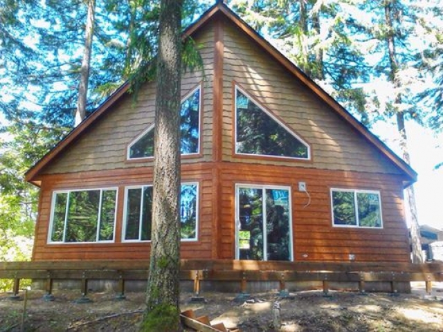 Lewis River Cabin